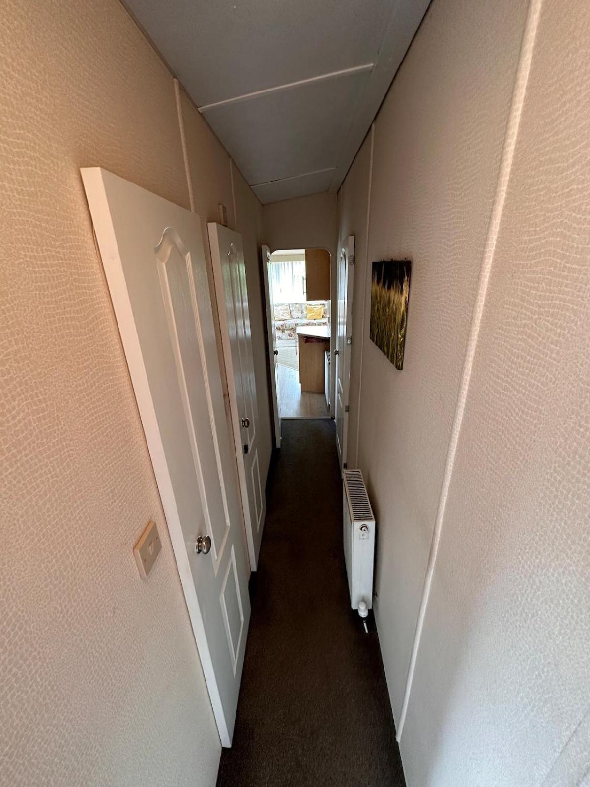 4-Bedroom Cosalt Caravan In Uddingston, Glasgow Exterior photo