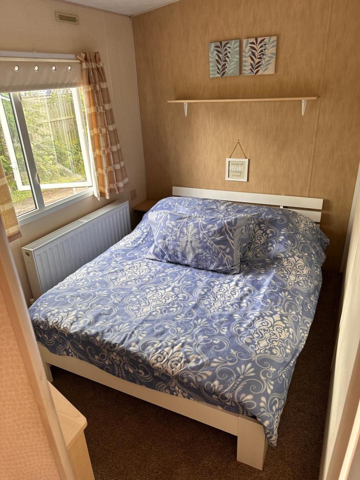 4-Bedroom Cosalt Caravan In Uddingston, Glasgow Exterior photo
